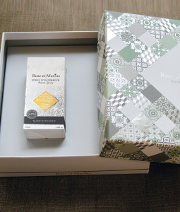 CAR-FO Набор спрей парфюмированный 100 мл , диффузор керамический, подарочная коробка Rose&Marius