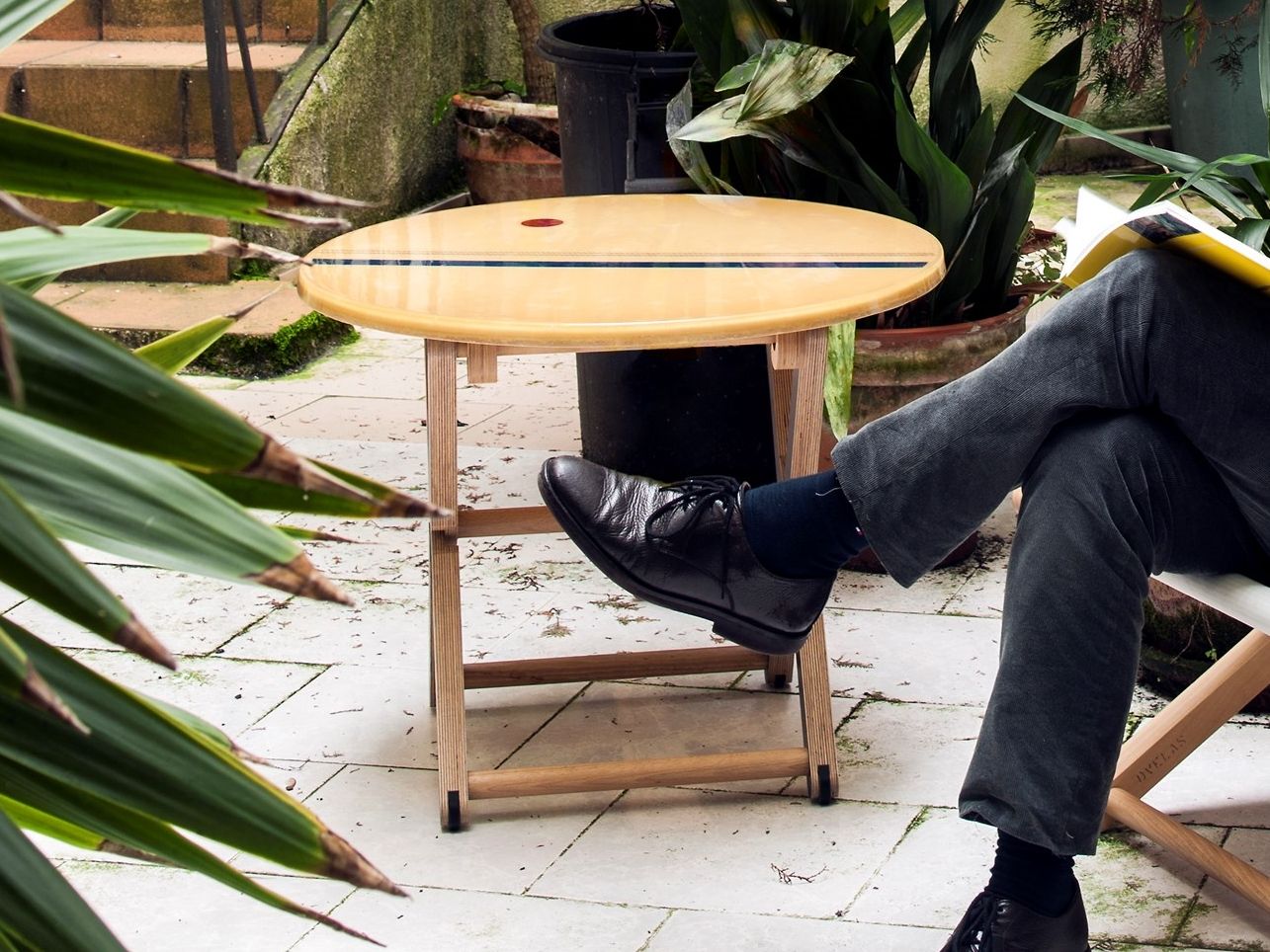 Круглый складной журнальный столик DVELAS Dinghy ARCH-00036250