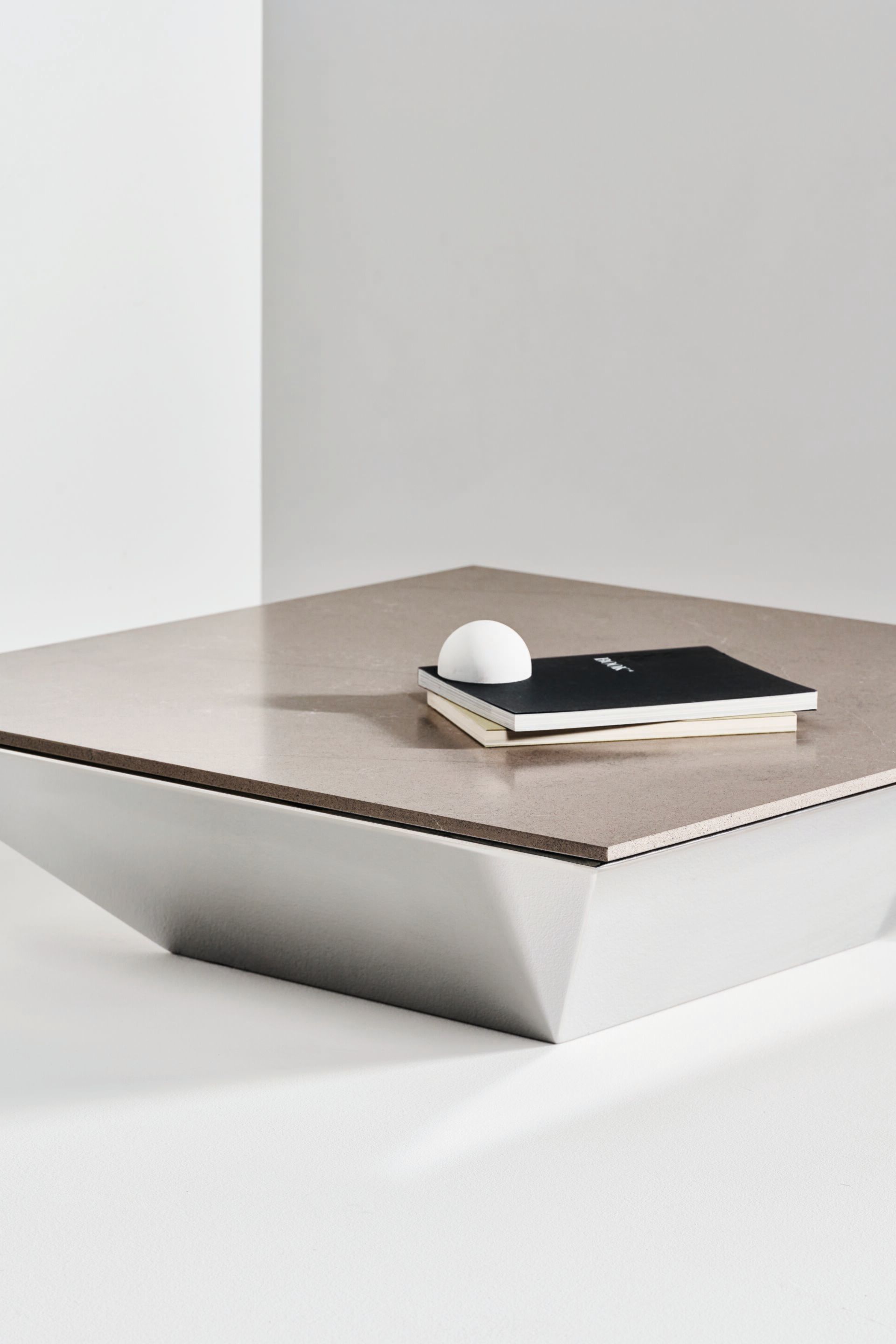 Ecotone™низкий квадратный журнальный столик Marmo Arredo Киль ARCH-00023641 - Вид №1