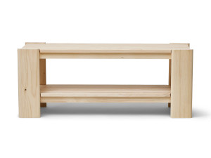 Деревянная скамья