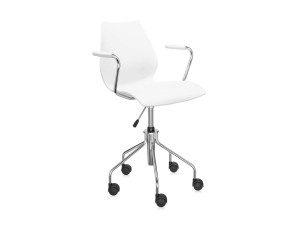 Офисное кресло из полипропилена с подлокотниками