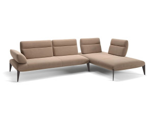 Тканевый диван с полуостровом