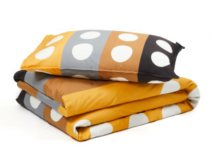 Хлопковая кровать в горошек и разноцветную полоску