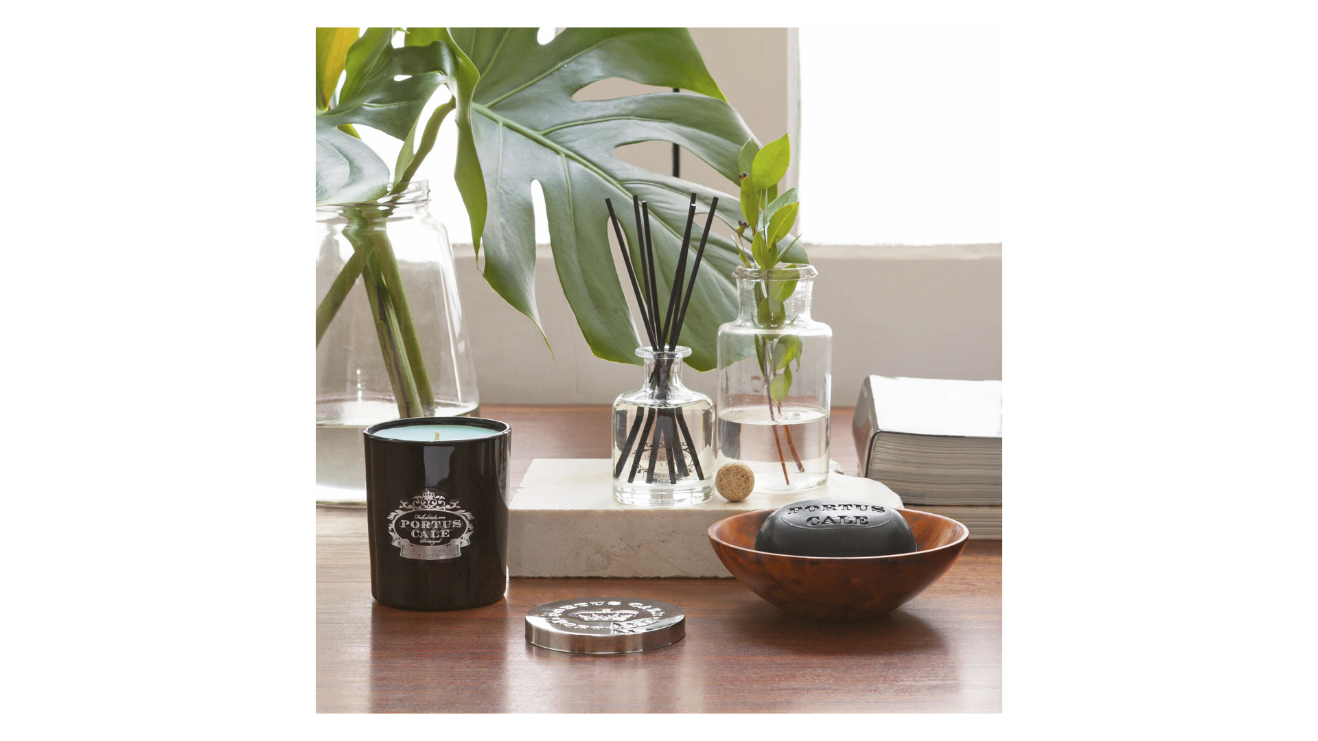 10673688 CASTELBEL Свеча ароматическая CASTELBEL Порт Кале Черное издание 627г, воск, п/к Воск  - Вид №2