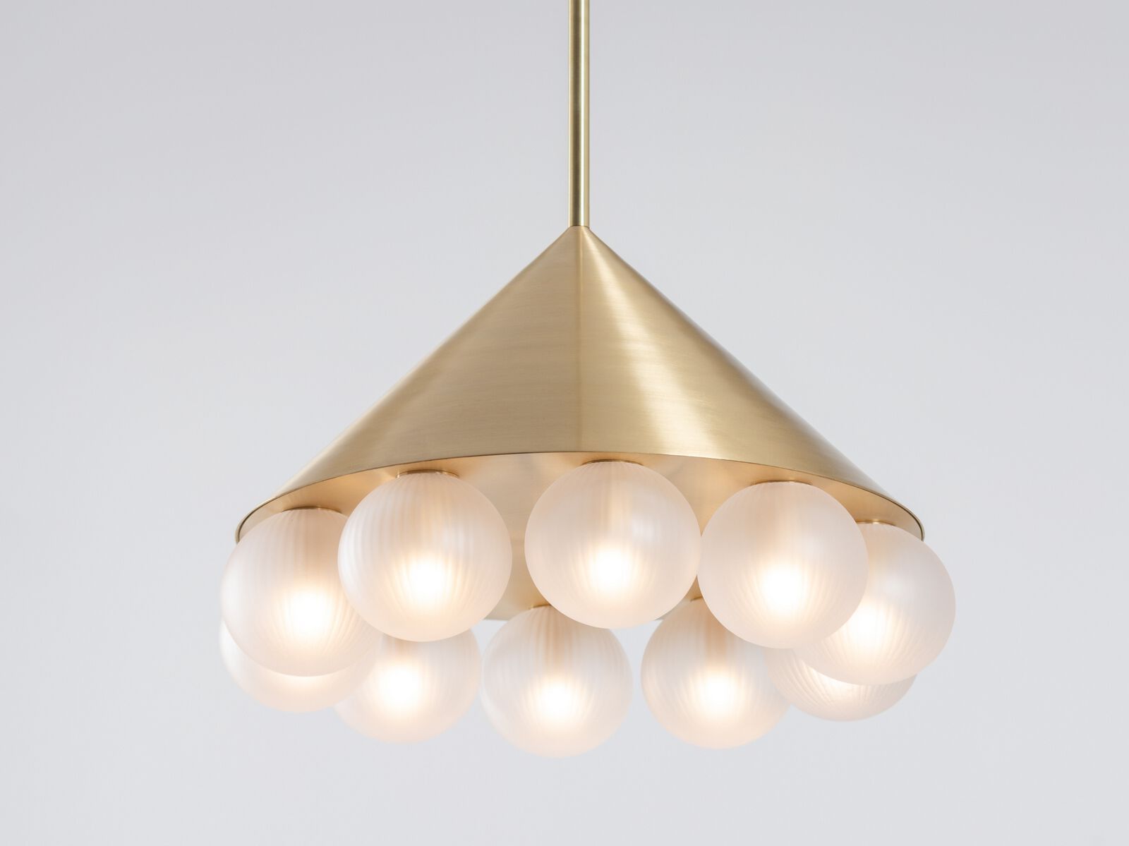 Светодиодный подвесной светильник из латуни и выдувного стекла SkLO пик ARCH-00076520 - Вид №1