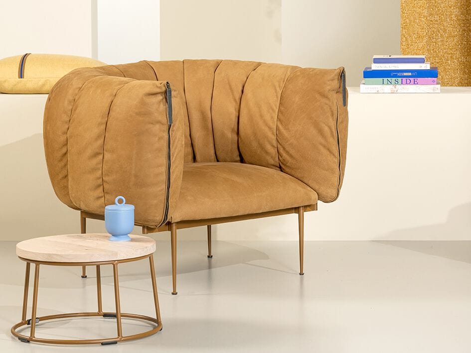 Кожаное кресло с подлокотниками Jess Puffer ARCH-00022362