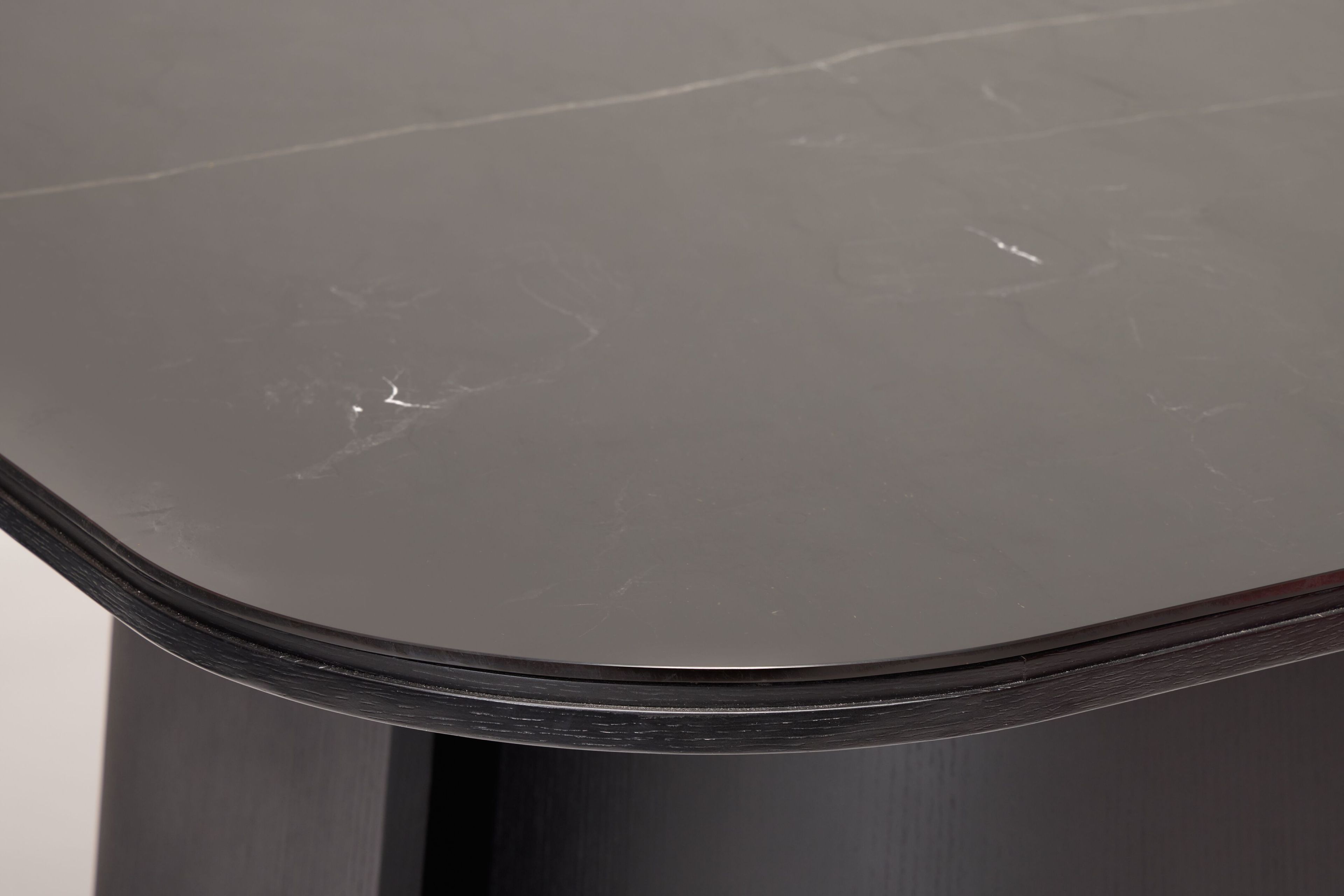 Квадратный стол из мрамора и грецкого ореха REDA AMALOU DESIGN ARCH-00017631 - Вид №4