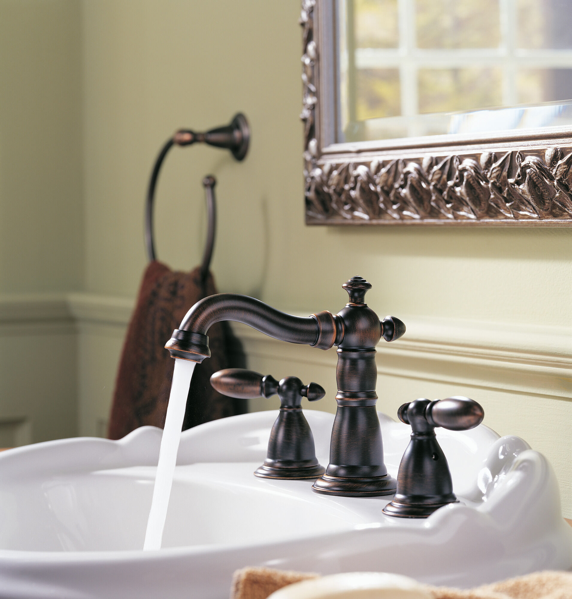 3555-RBMPU-DST Смеситель для ванной комнаты с двумя ручками Delta Faucet Victorian Венецианская бронза - Вид №5
