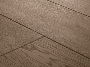 Биосовместимый трехслойный деревянный пол