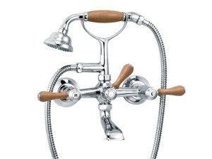 Смеситель для ванны с 2 отверстиями и ручным душем