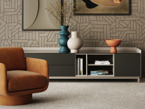 Тканевое кресло с подлокотниками