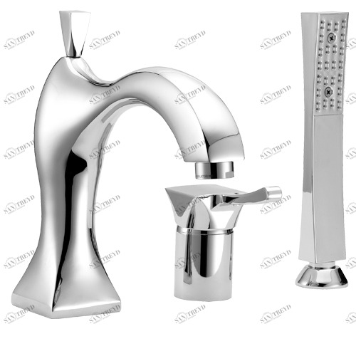 42007 Mонокомандный смеситель у ванны, три отверстия EFFEPI RUBINETTERIE Chic 