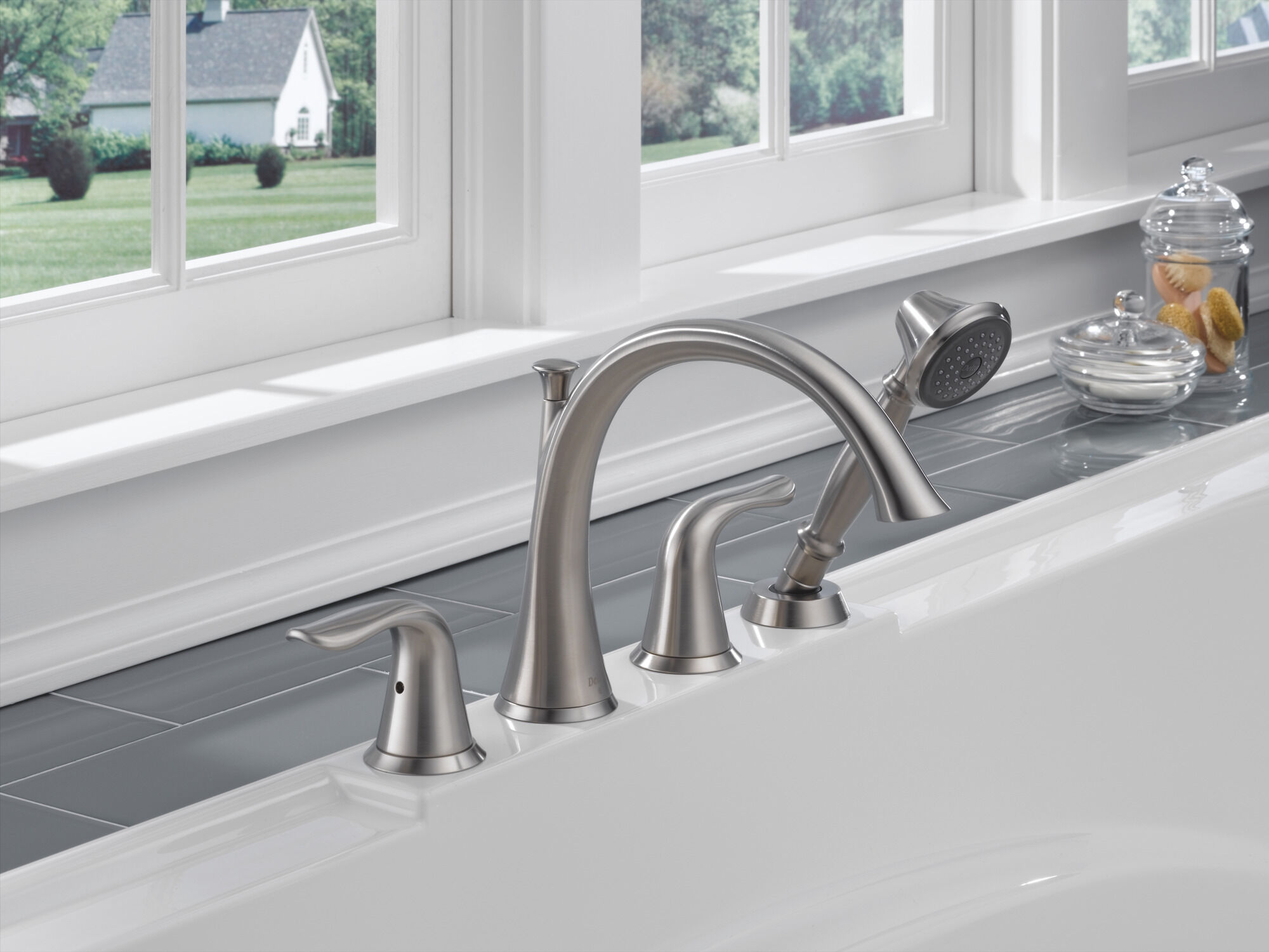 T4738-SS Римская ванна с ручным душем Delta Faucet Lahara Нержавеющая сталь  - Вид №4
