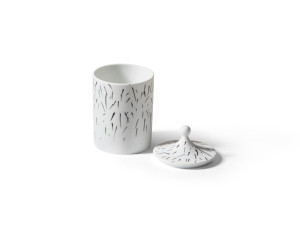 Фарфоровый подсвечник