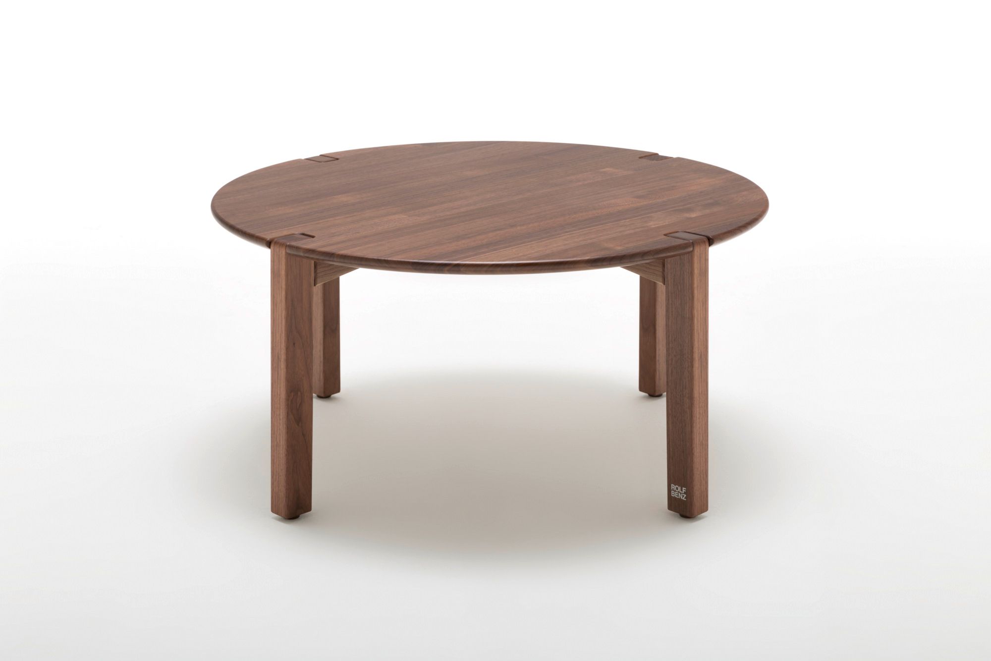 Круглый деревянный журнальный столик Rolf Benz ROLF BENZ 948 ARCH-00078510 - Вид №1