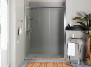 Нишевая душевая кабина с раздвижной дверью