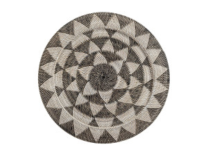 Декоративный предмет из ротанга