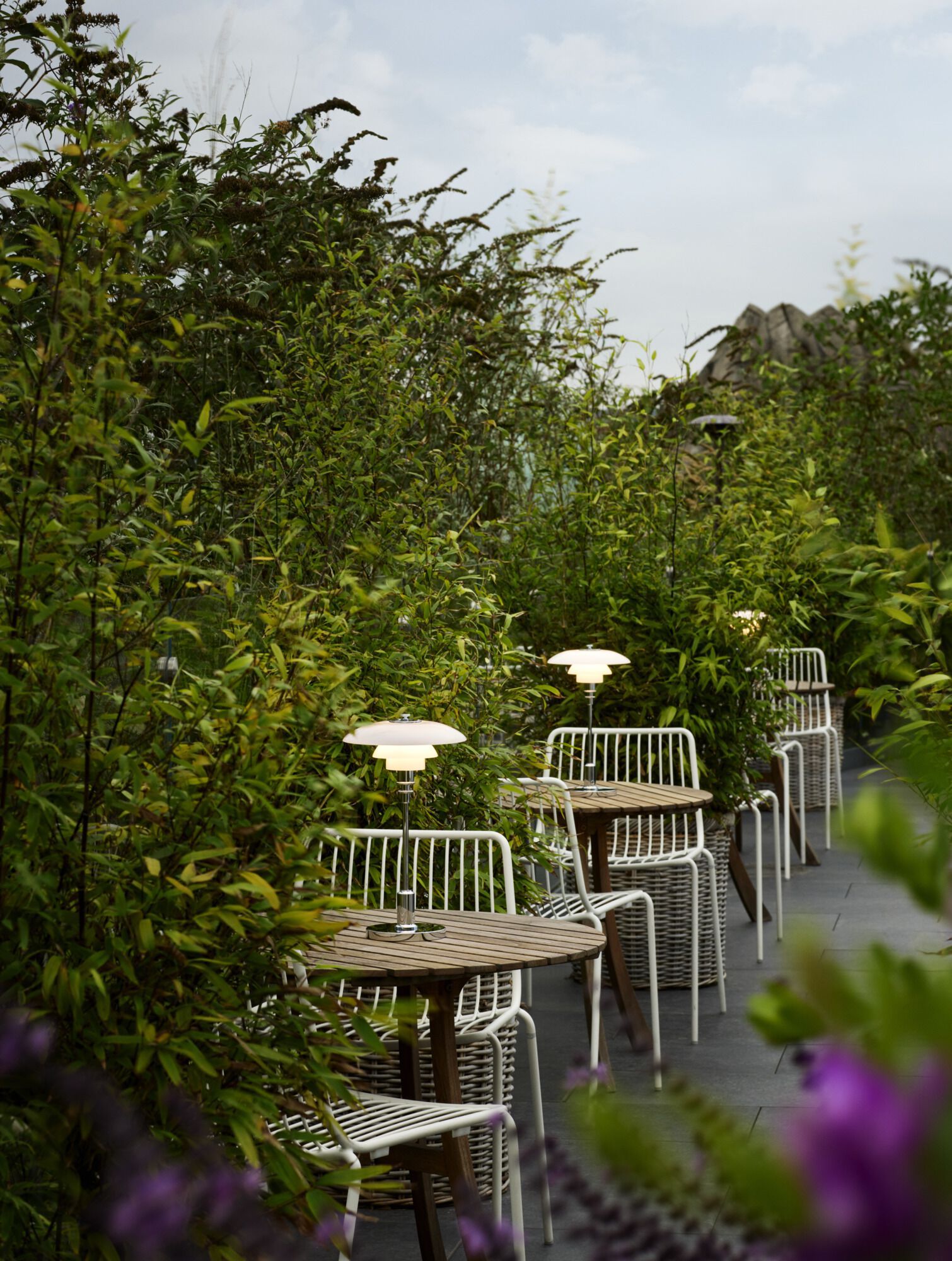 Опаловое стекло LED аккумуляторная настольная лампа Louis Poulsen PH ARCH-00041798 - Вид №9