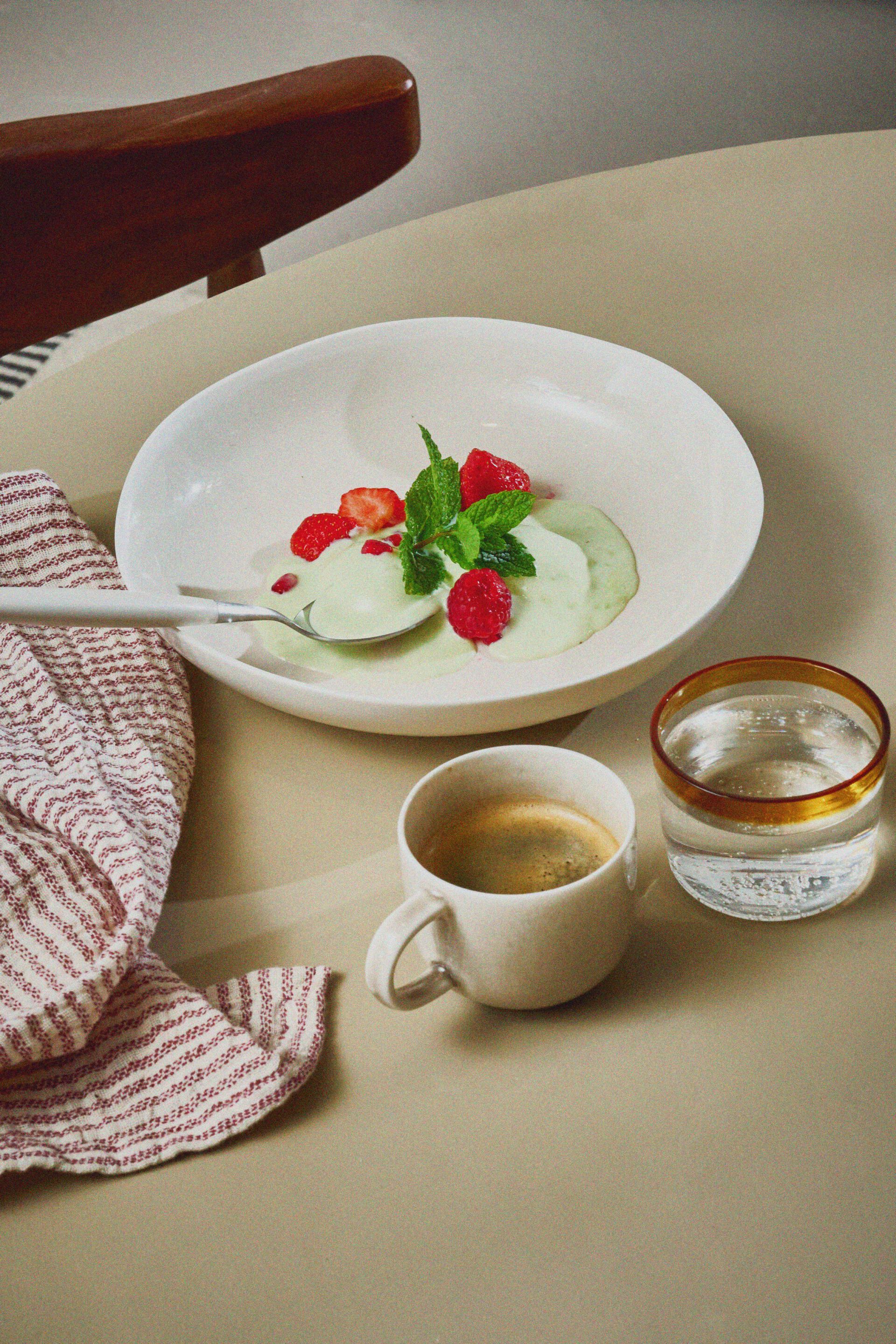 Фарфоровая тарелка с круглым дном POMAX печенье ARCH-00092608 - Вид №3