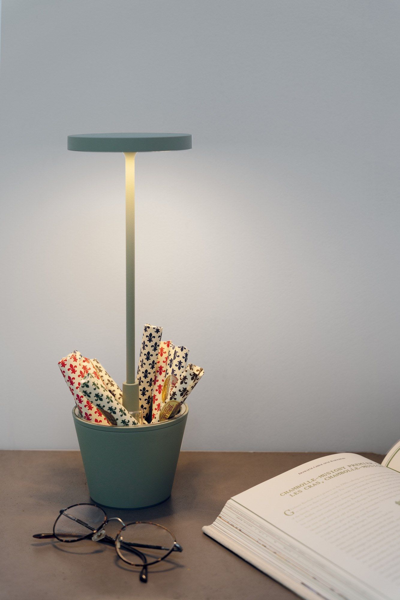 Алюминиевая аккумуляторная батарея настольная лампа Zafferano Poldina ARCH-00059520 - Вид №12