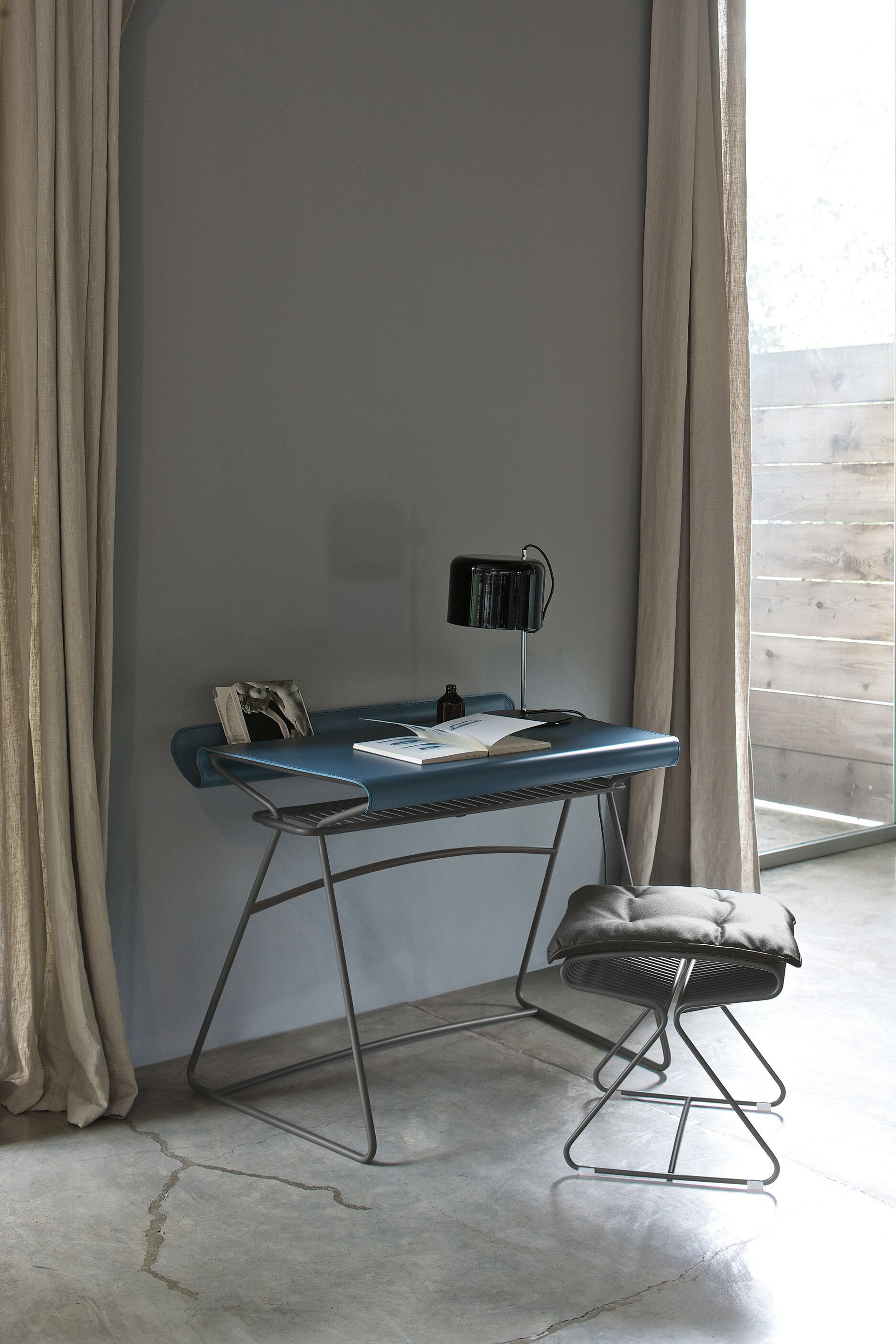 Стальной письменный стол с кожаной столешницей Bontempi Casa TAYLOR ARCH-00090067 - Вид №1