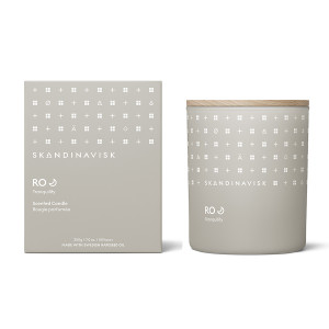 SK20107 Свеча ароматическая ro с крышкой, 200 г (новая) S K A N D I N A V I S K