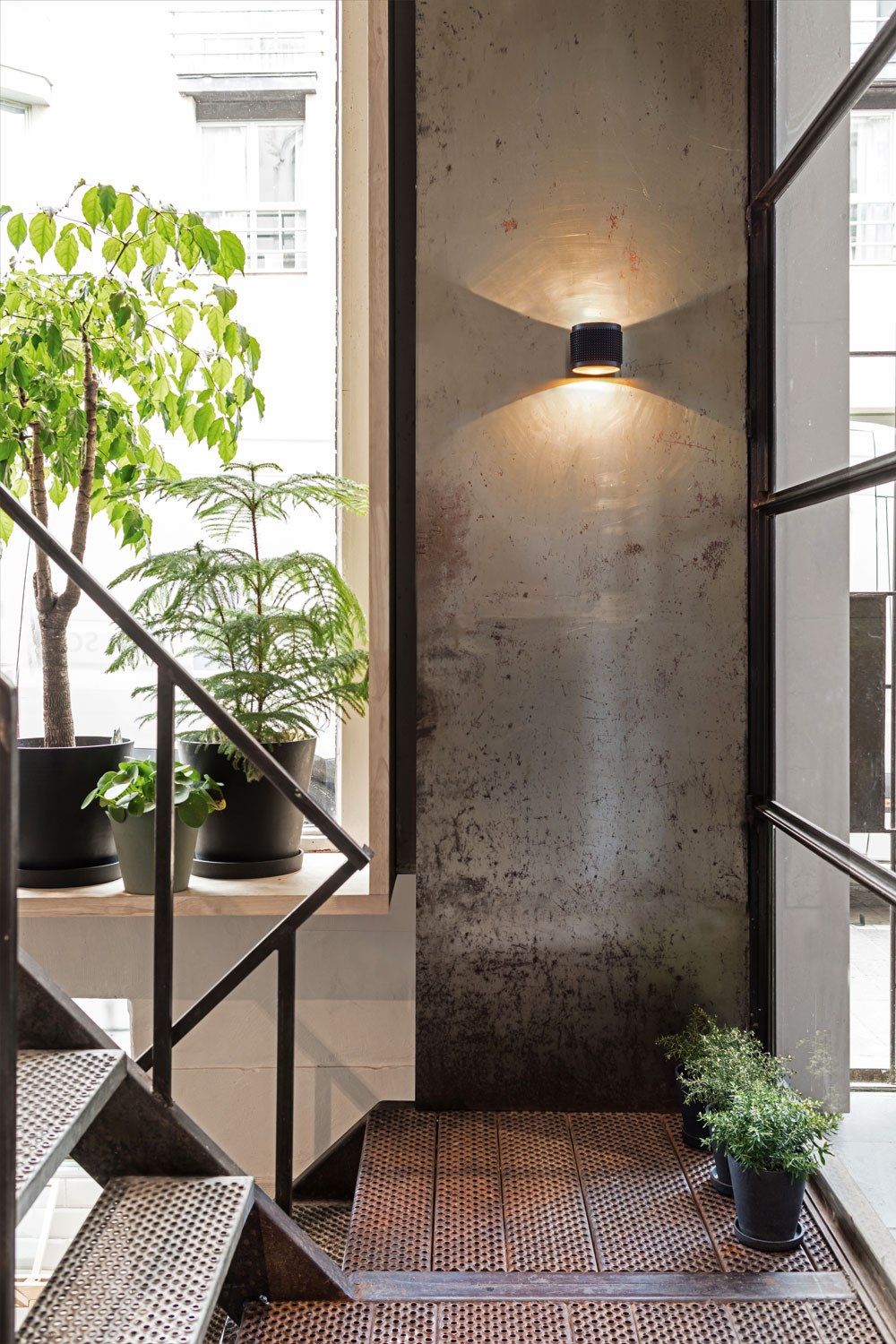 Металлический светодиодный настенный светильник Deltalight ORBIT PUNK ARCH-00125302 - Вид №4