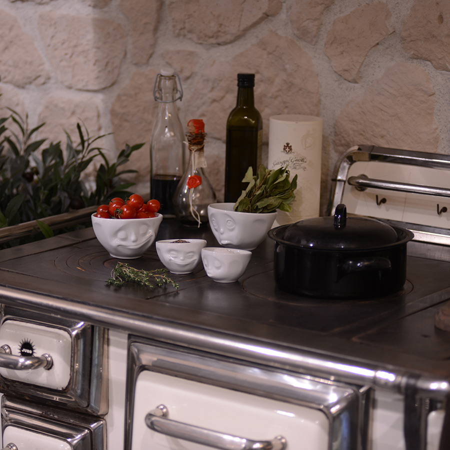 T01.22.01 Набор из 2 чаш tassen grinning & kissing 200 мл белый Tassen by FIFTYEIGHT PRODUCTS  - Вид №2