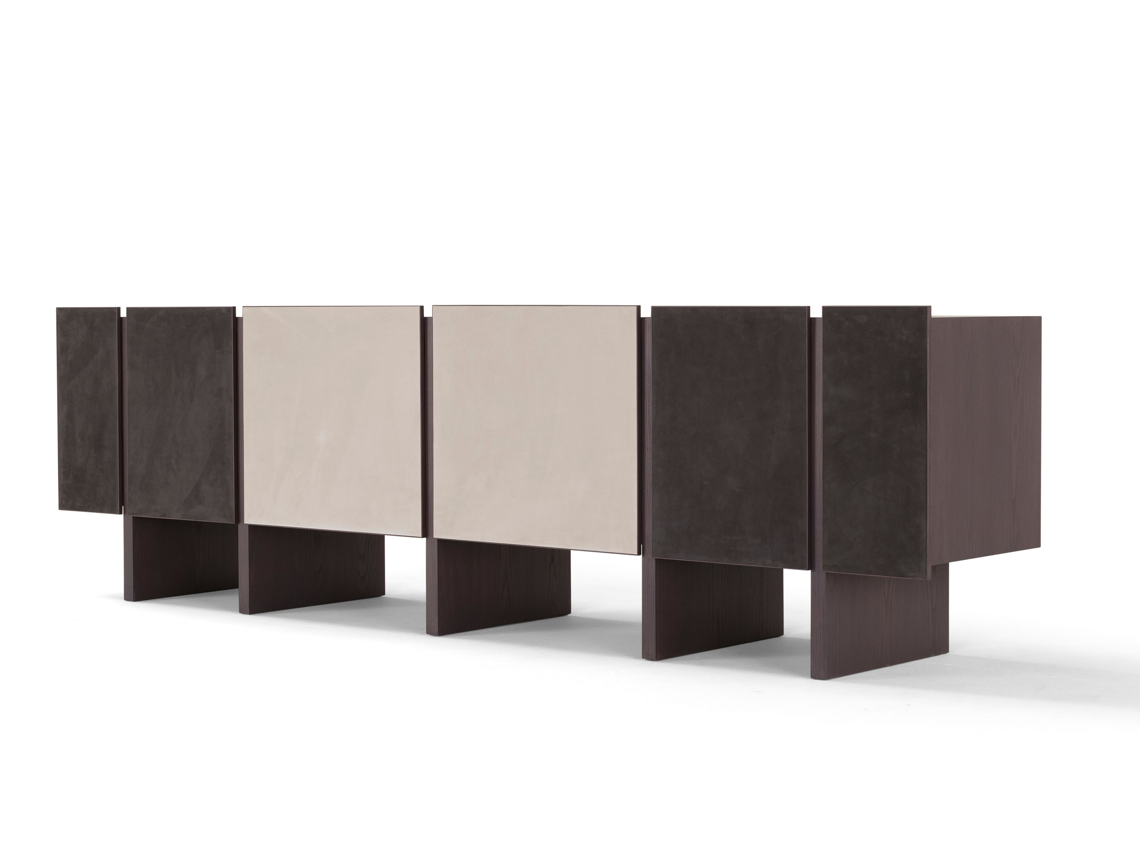 Деревянный шкаф с распашными дверями, обтянутыми кожей Amura система мнения 2 ARCH-00001638 - Вид №1