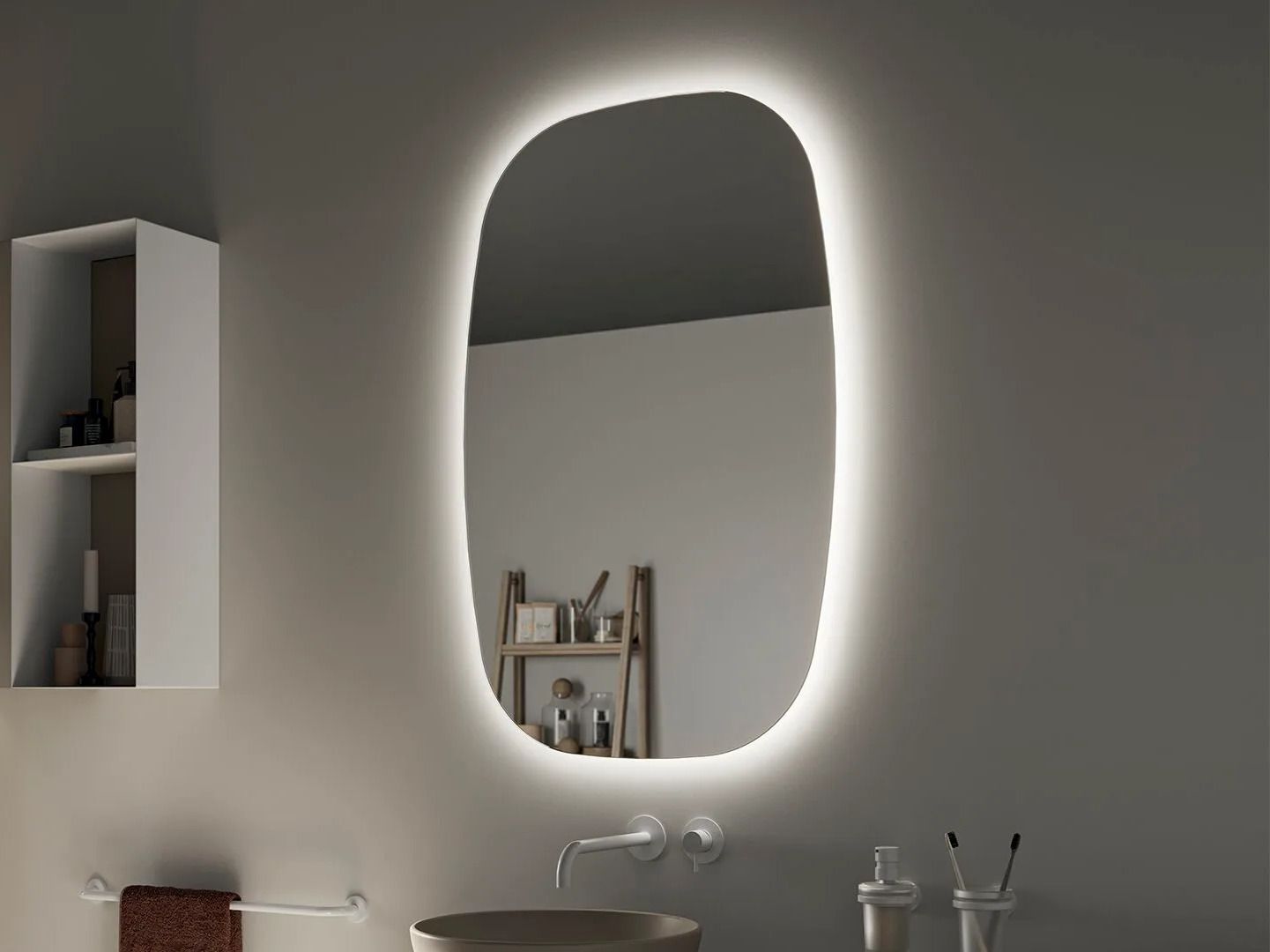 Зеркало со встроенным освещением для ванной комнаты INDA® CLAIRE+ ARCH-00105734