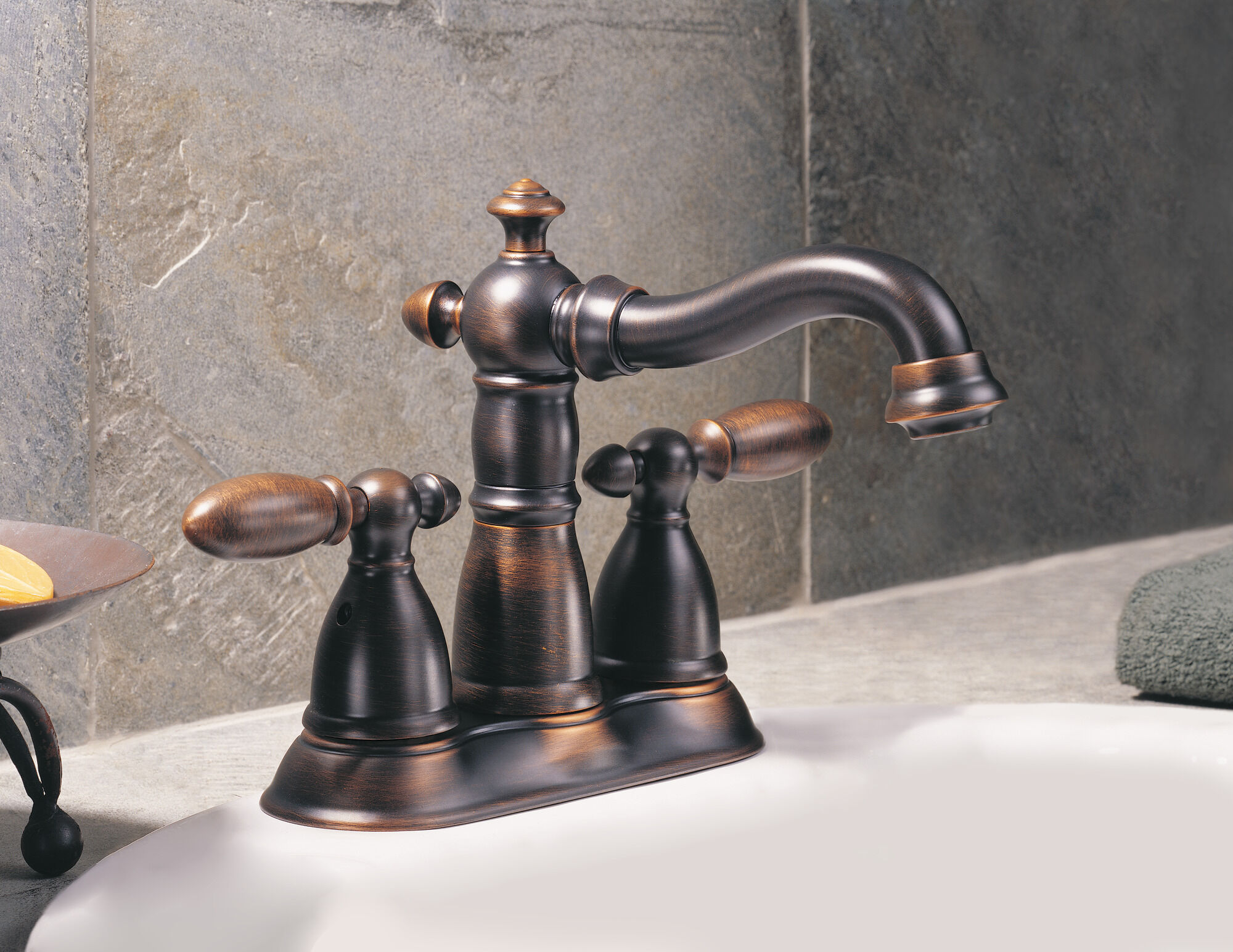 2555-RBMPU-DST Смеситель для ванной комнаты с двумя ручками Delta Faucet Victorian Венецианская бронза - Вид №5