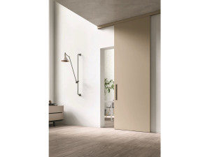 Деревянная дверь