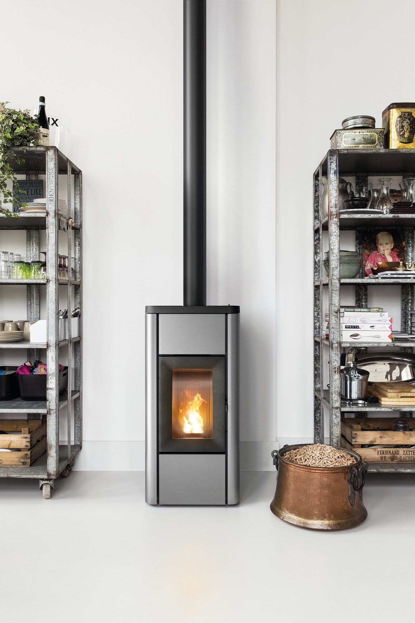 Вентилируемая пеллетная печь с водонепроницаемой структурой MCZ GHEA ARCH-00088365 - Вид №1