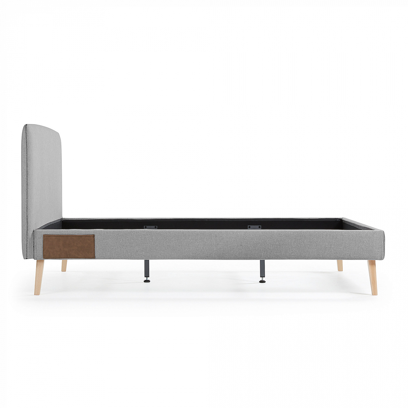 052270 Кровать Lydia 150х190 серая La Forma Dyla  - Вид №1