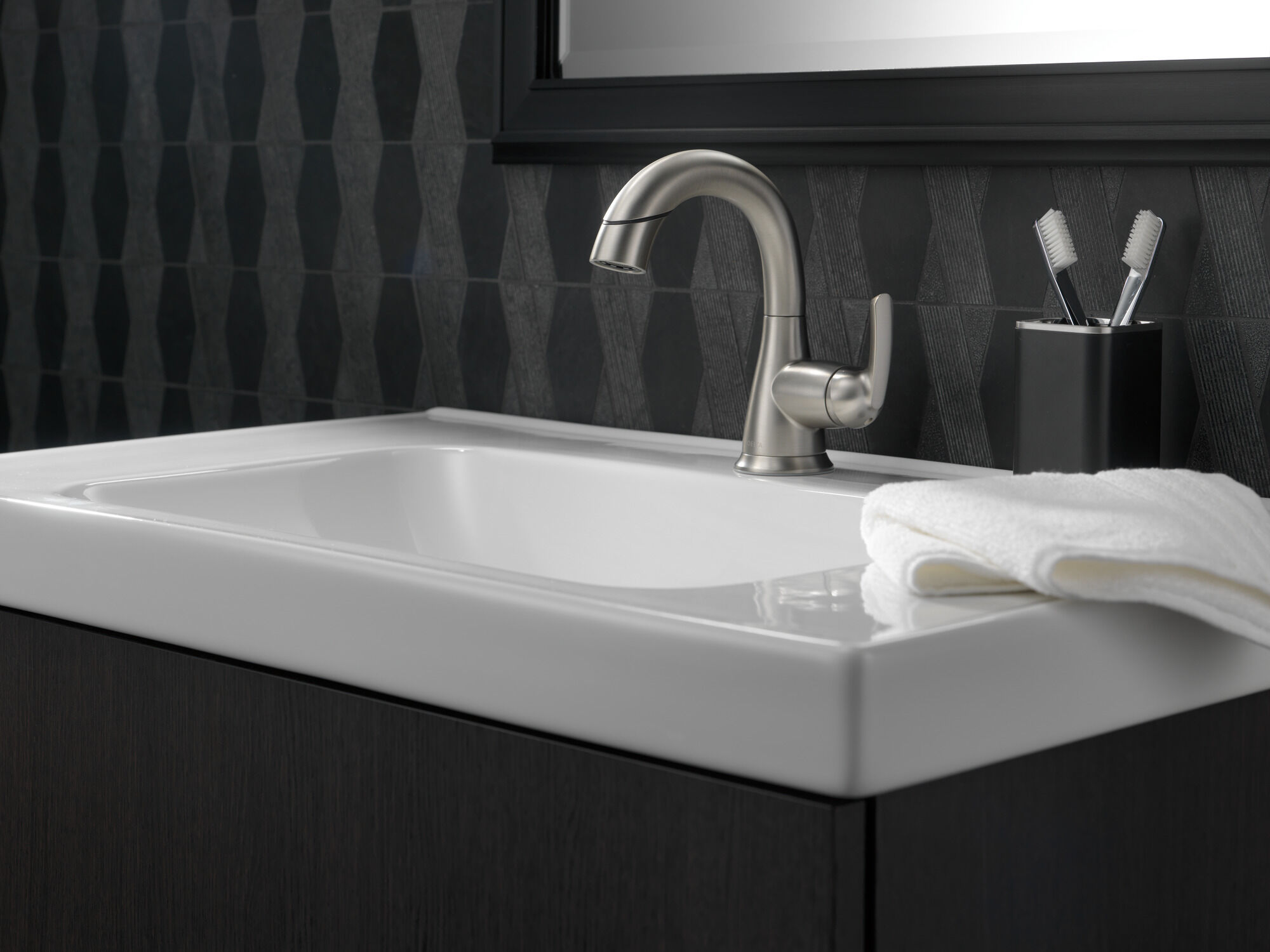 Выдвижной смеситель для ванной комнаты с одной ручкой Delta Faucet 15765LF-SPPD - Вид №9