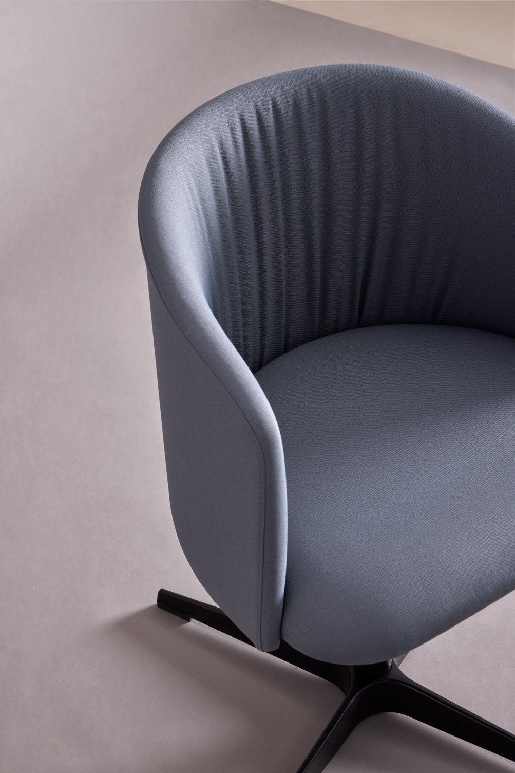 Спицевое вращающееся кресло Mobboli Chelsea ARCH-00002503 - Вид №1