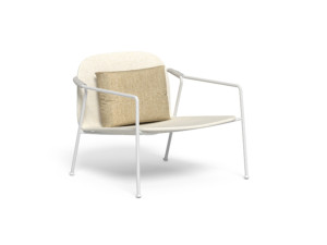 Тканевое садовое кресло с подлокотниками