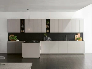 TM Italia Cucine Кухня с полуостровом и колоннами D90+