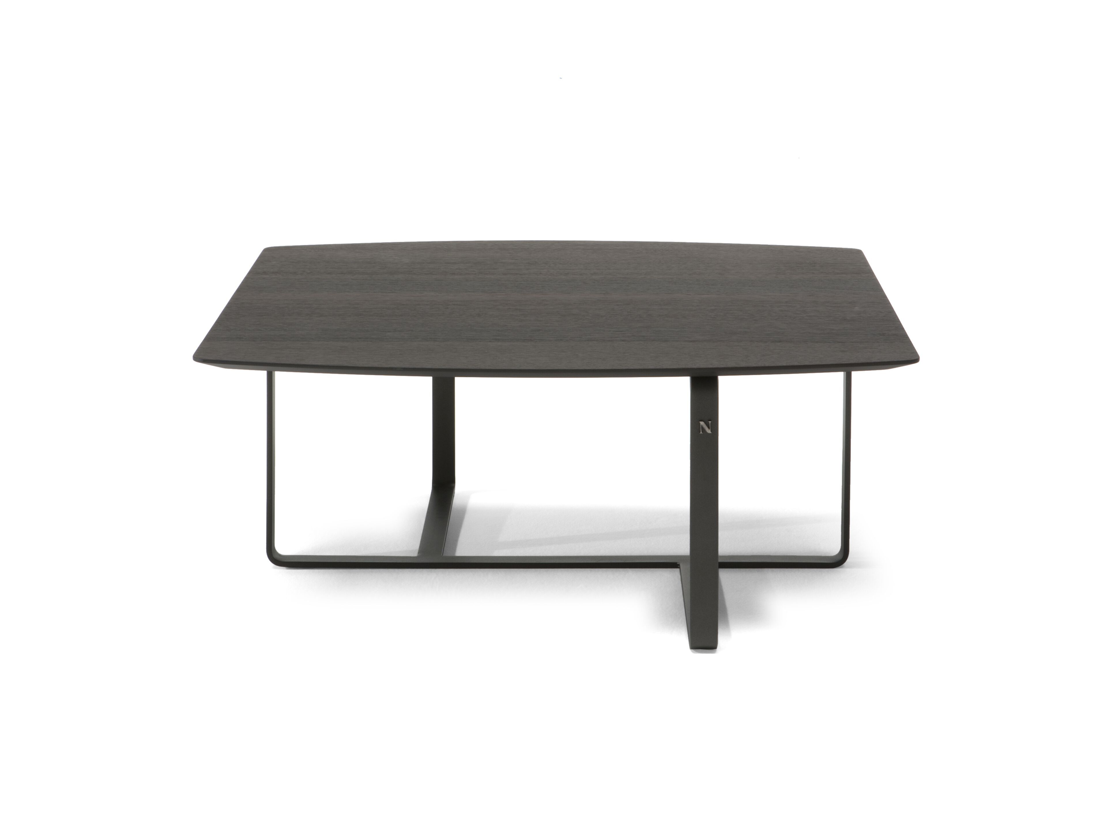 Низкий квадратный журнальный столик с деревянной столешницей Natuzzi Italia время ARCH-00091643 - Вид №1