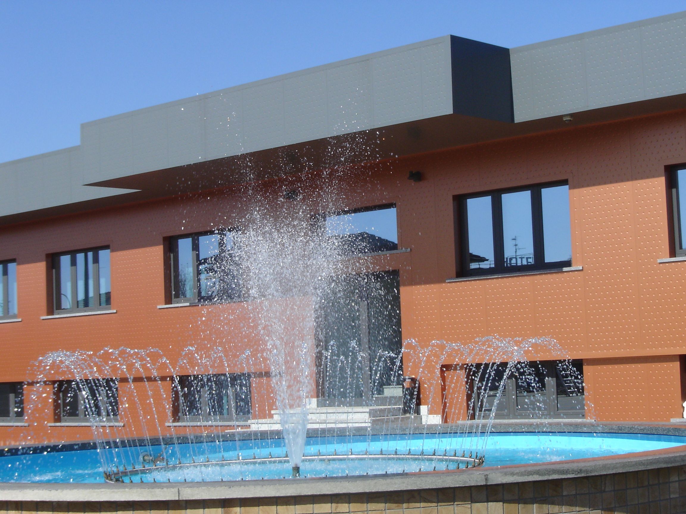 Изолированная металлическая панель для фасада ELCOM SYSTEM ТЕРМОПАРЕТЫ® ARCH-00063678 - Вид №60