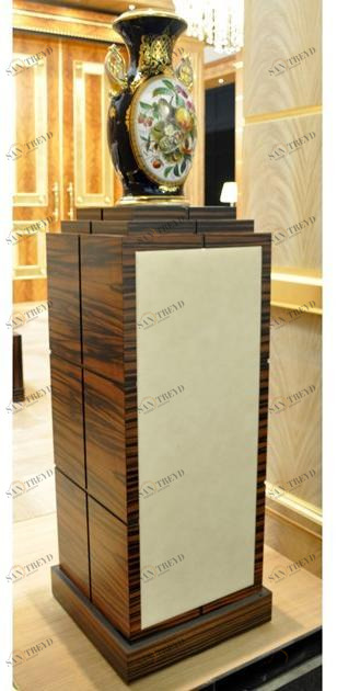 Arnaboldi Interiors Пьедестал из черного дерева sun-id-1454123