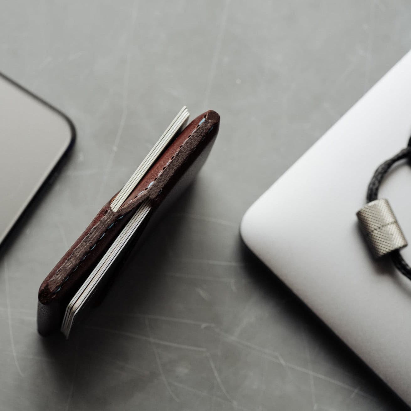 W110CHAR Визитница Winston - Темно-серый Wingback  - Вид №1