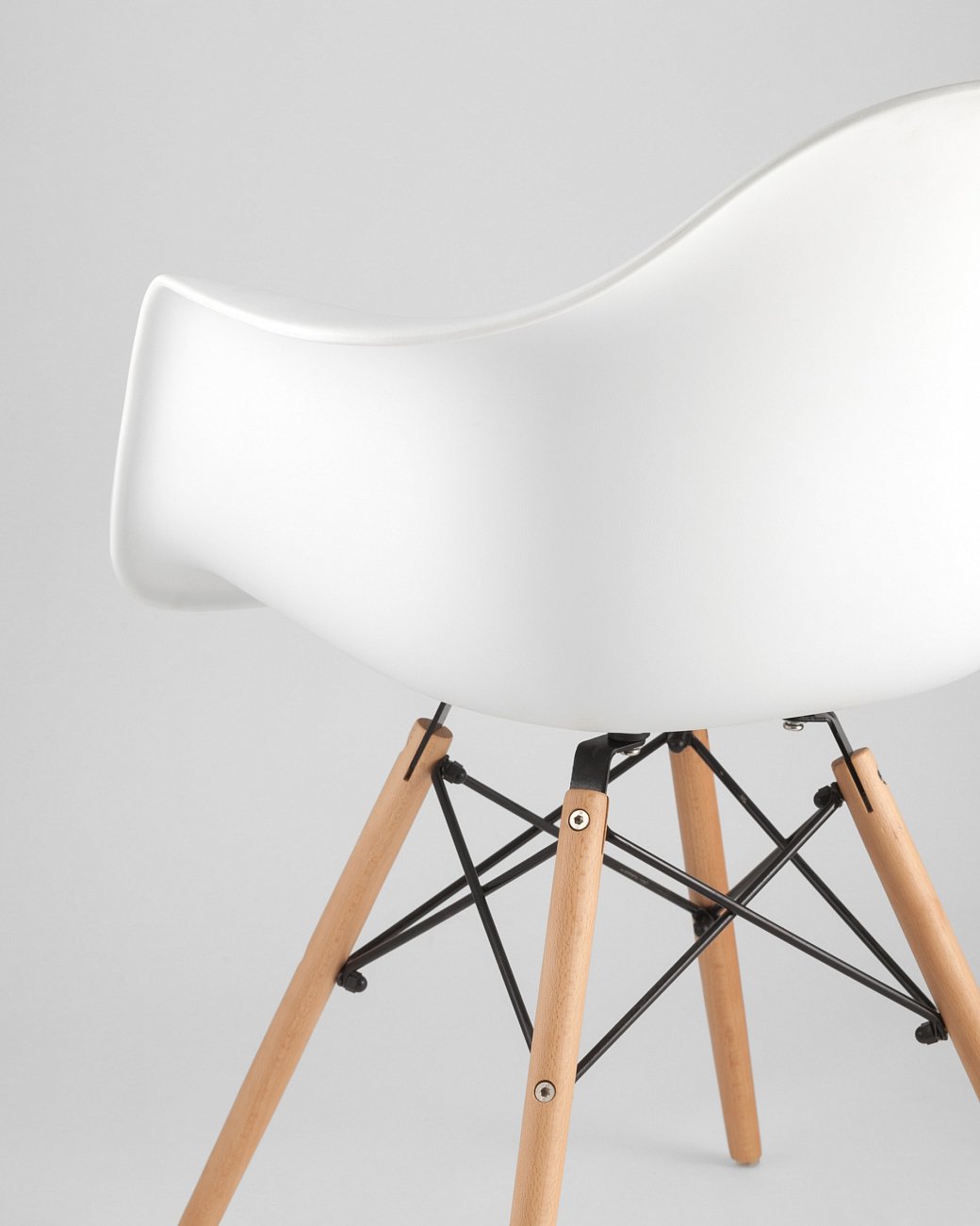 Кресло белое пластиковое с деревянными ножками Eames W EAMES EAMES DAW 00-3881987 Белый  - Вид №5
