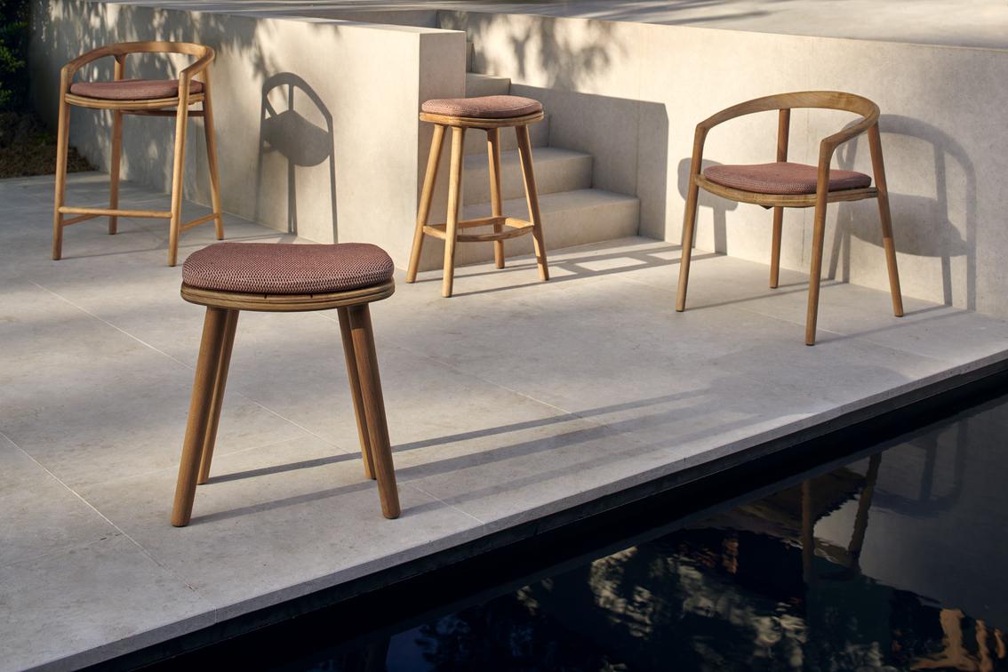 Табурет барный 61 teak nero Manutti Solid MNST08 - Вид №2