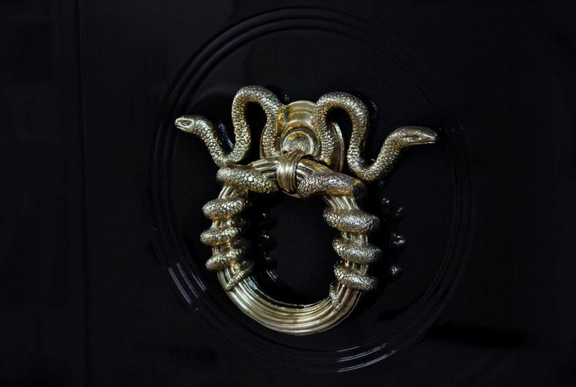 KOKET Шкаф-купе из лакированного дерева с ящиками sun-id-1428533 - Вид №3