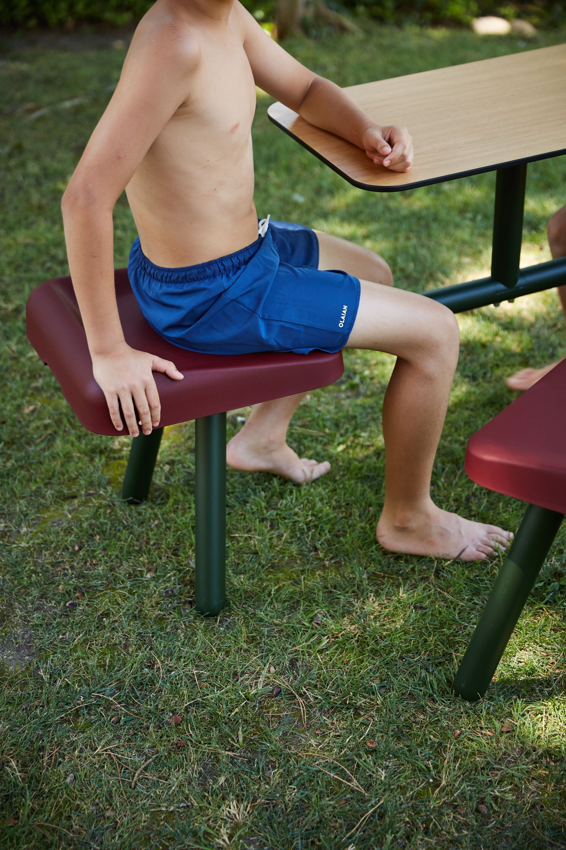 Polyurethane and wood monoblock canteen table with integrated seats Bõln Slim ARCH-00129228 - Вид №9