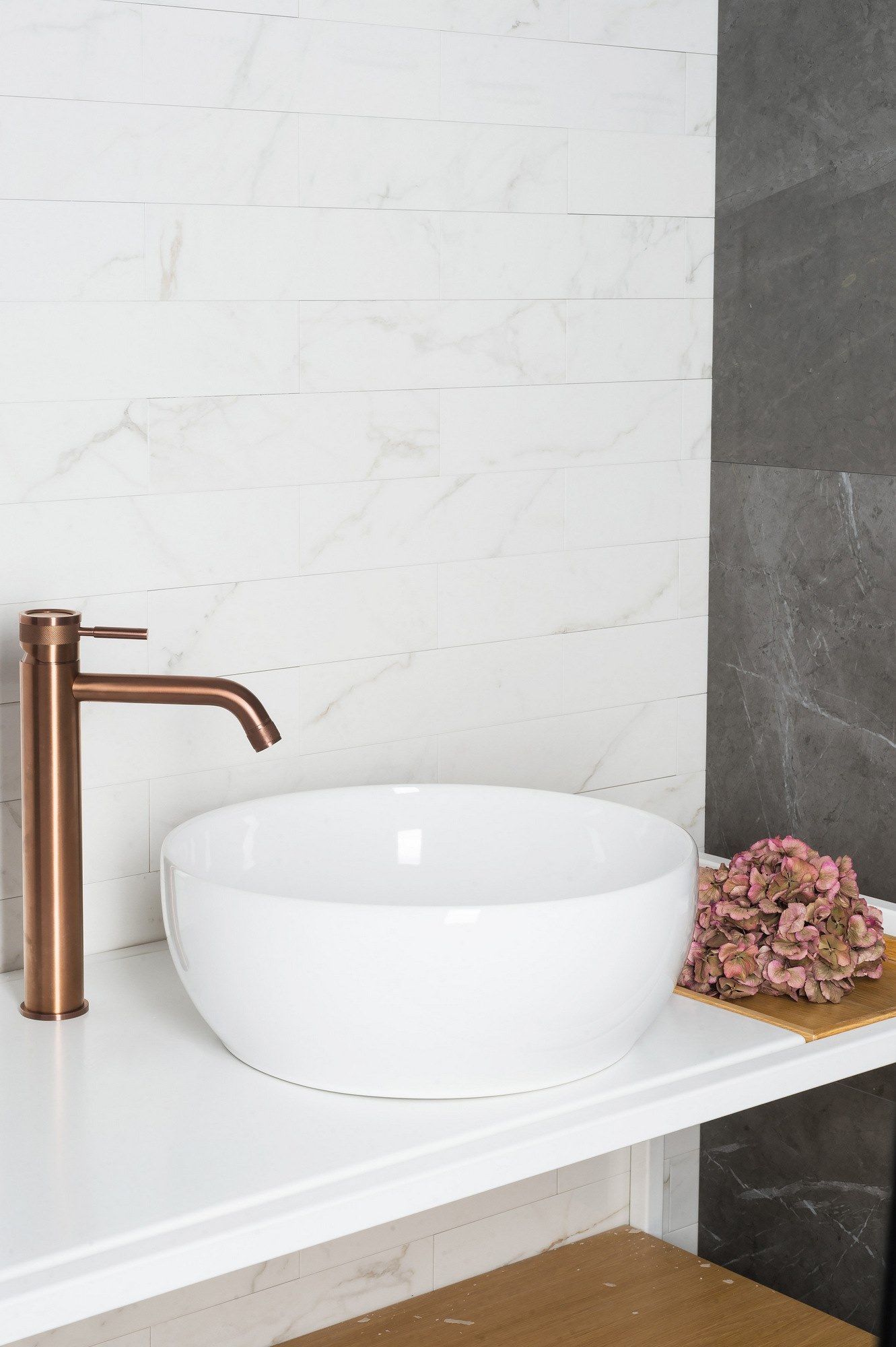 Однорычажный смеситель для раковины из нержавеющей стали с аэратором Tubico Волга ARCH-00022492 - Вид №5