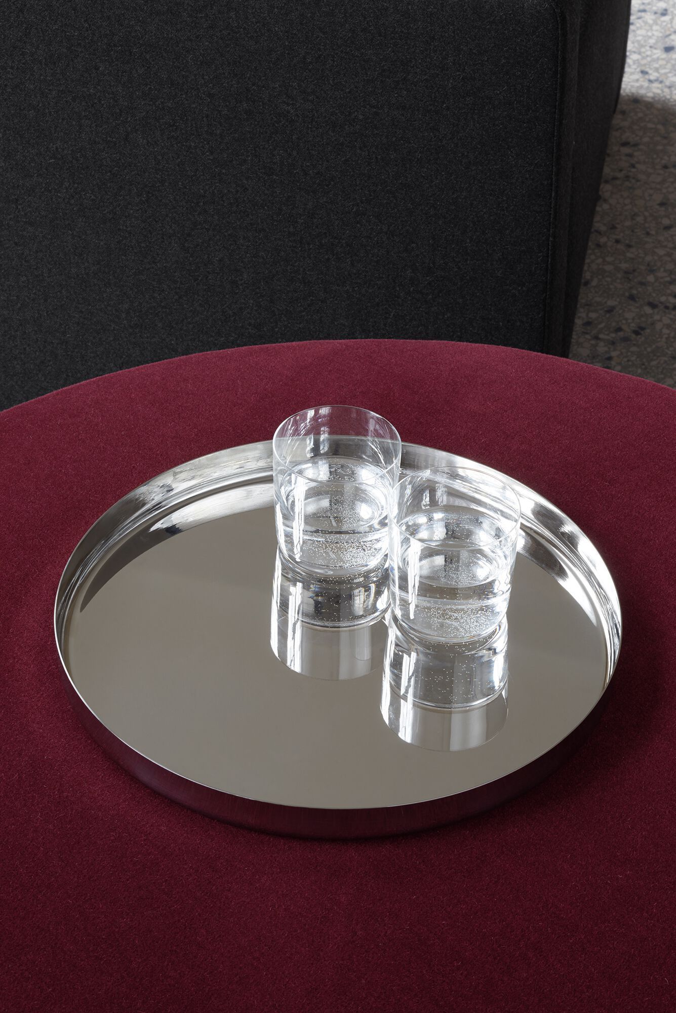 Круглый металлический журнальный столик с подносом e15 Habibi ARCH-00040117 - Вид №20