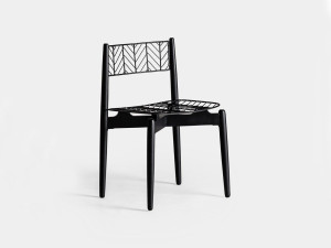 Стул из железа и красного дерева