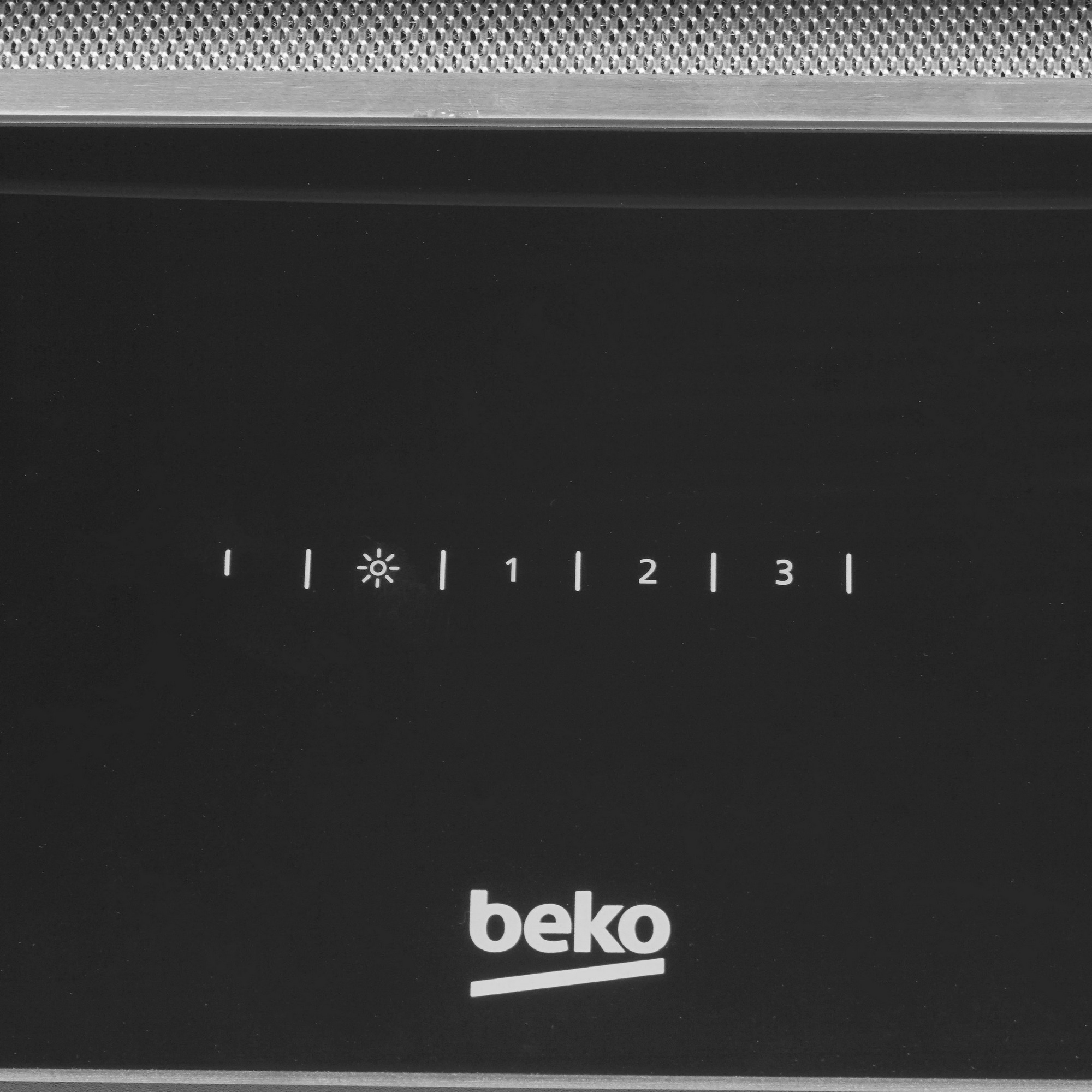 8164110 Вытяжка наклонная Beko HCA 62640 B черный/черный STDN-0040688 - Вид №5